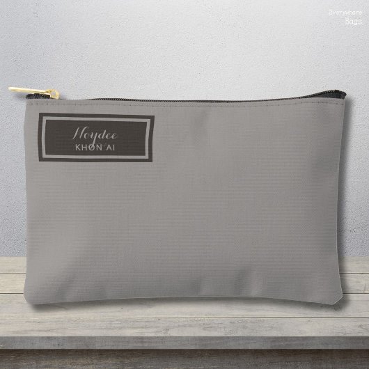 Serious Classic Minimal Simple Grey Zubehörtasche