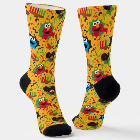 Sesame Street Kwanzaa Pattern Socken (Gewinkelt)
