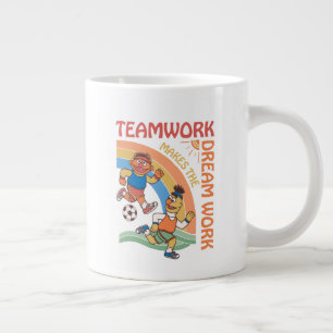 Sesamstraße Ernie & Bert Teamwork Jumbo-Tasse