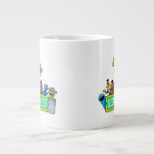 Sesamstraße | Rund um das Sesamstraße-Zeichen Jumbo-Tasse (Vorderseite)