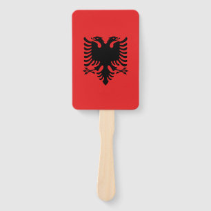 Set der Handfächer mit albanischer Flagge