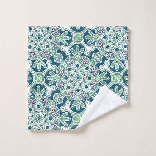 Set im Badezimmer, grüne Medaillons auf Weiß (Waschlappen)