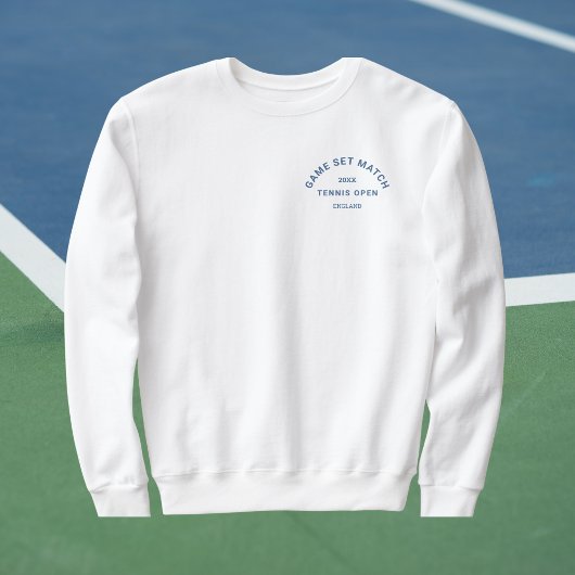 Set Match Blue Wappen Damen Tennis Weiß Sweatshirt