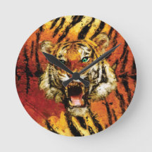 Set Me Free Tiger Round Clock