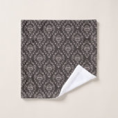 Set of patterned towels with a classic damask  (Waschlappen)
