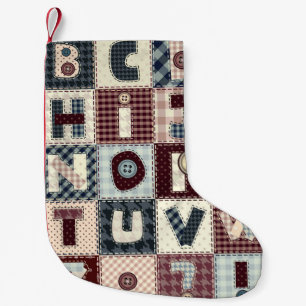 Set von Buchstaben im Patchwork-Stil. Mai b Kleiner Weihnachtsstrumpf
