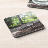 Setzen Sie sich auf einem Untersetzer auf das Path (Linke Seite)