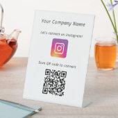 Setzen wir uns mit QR-Code für soziale Medien in V Sockelschild (In Situ)