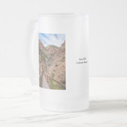Seven Falls Stairs Mattierte Tasse (Vorderseite Links)
