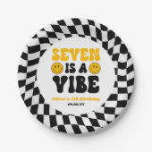 Seven Is A Vibe Retro Seventh 7th Birthday Party Pappteller (Vorderseite)