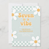Seven ist ein Vibe Retro Karo Minze Einladung (Vorderseite)