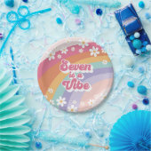Seven ist ein Vibe Retro Rainbow 7. Geburtstag Pappteller (Party)