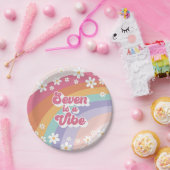Seven ist ein Vibe Retro Rainbow 7. Geburtstag Pappteller (Party)