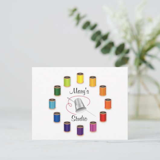 Sewing Thimble, Needle and Threads Postkarte (Stehend Vorderseite)