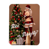 Sexy Santa Girl in der Nähe des Weihnachtsbaumes Magnet (Vertikal)