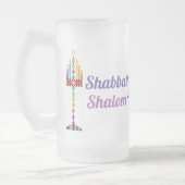 Shabbat Shalom Menorah mattierte Tasse (Links)