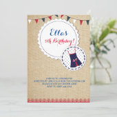 Shabby Chic Burlap Navy Roter Geburtstag Einladung (Stehend Vorderseite)