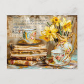 Shabby chic Daffodils on a Stacked antique Books Postkarte (Vorderseite)