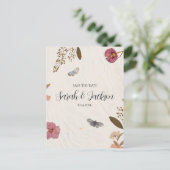 Shabby Chic Hochzeit Pressed Blume Save the Date Postkarte (Stehend Vorderseite)