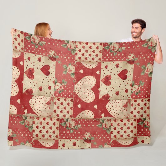 Shabby Chic rotes Patchworkmuster Fleecedecke (Beispiel)