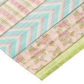 Shabby Rose Pastel Muster auf rustikale Hütte Holz Tischdecke (Schrägansicht)