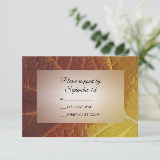 Shades des Herbstleaf Wedding RSVP Response Card Karte (Stehend Vorderseite)
