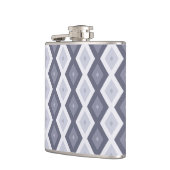 Shades of blue grey diamond pattern flachmann (Links)