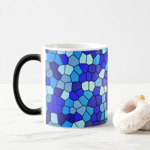 Shades of Blue Stached Glass von Shirley Taylor Verwandlungstasse