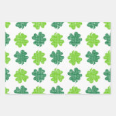 SHADES OF GREEN WITH WHITE IRISH SHAMROCKS GESCHENKPAPIER SET (Vorderseite)