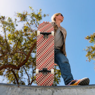 Shades of Red Polka Dots von Shirley Taylor Skateboard