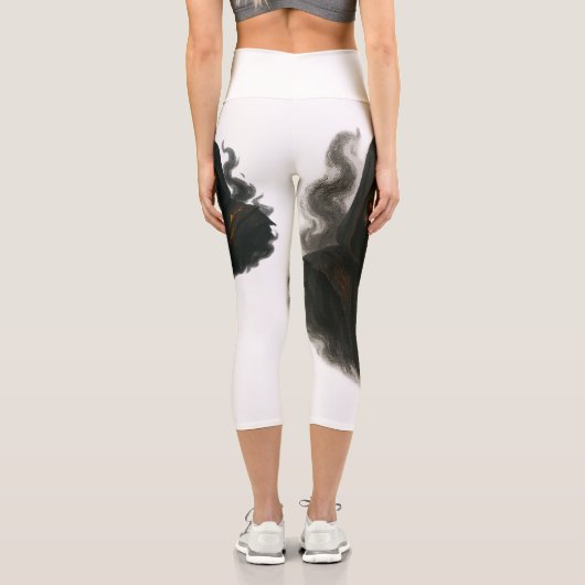 Shadow of the Underworld  Capri Leggings (Rückseite)