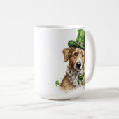 SHAGGY TAN DOG MIT GRÜNEN IRISH HAT KAFFEETASSE (VorderseiteRechts)