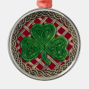 Shamrock And Celtic Knots Ornament Red Aus Metall