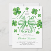 Shamrock Green Bow Lucky Charm 1st Birthday Einladung (Vorderseite)