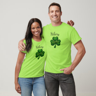 Shamrock-Name Vorder- und Rückseite St. Patrick's T-Shirt