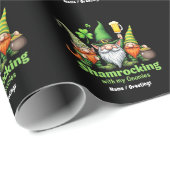 Shamrocking mit My Gnomies Funny St. Patrick's Geschenkpapier (Rolleneckpunkt)
