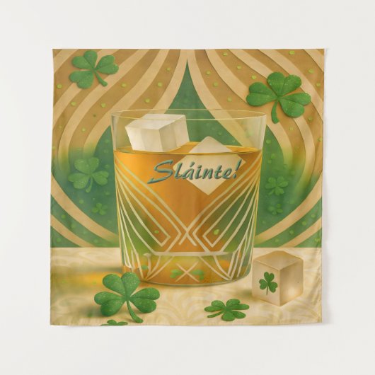 Shamrocks Irish Whiskey Tumbler "Sláinte!" Wandteppich (Vorderseite)