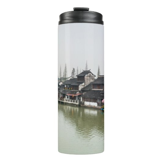 Shanghai, China, 30.03.2017, Historischer Bui aus  Thermosbecher (Vorderseite)