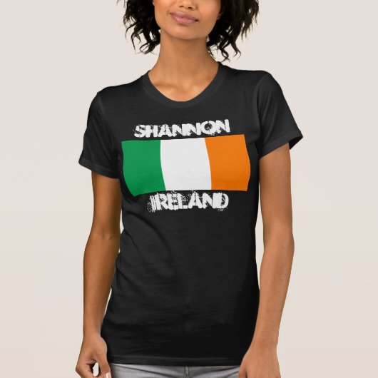 Shannon, Irland mit irischer Flagge T-Shirt (Vorderseite)