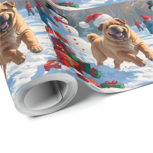 Shar Pei läuft im Schnee mit Weihnachtshut Geschenkpapier (Rolleneckpunkt)