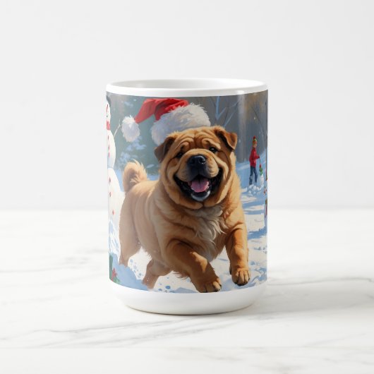 Shar Pei läuft im Schnee mit Weihnachtshut Kaffeetasse (Mittel)