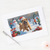 Shar Pei läuft im Schnee mit Weihnachtshut Rechteckiger Aufkleber (Umschlag)