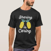 Sharing is Kümmre Swinger Upside Down Ananas 4 T-Shirt (Vorderseite)