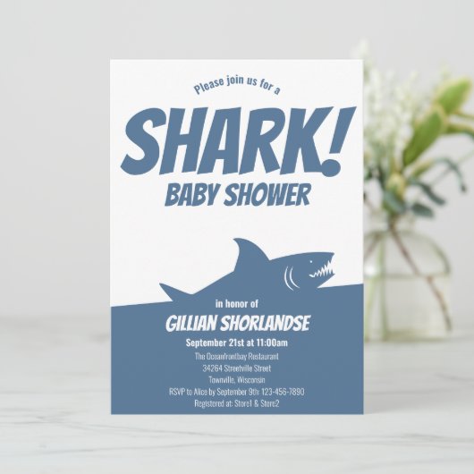 Shark Blue Baby Dusche Einladung (Stehend Vorderseite)