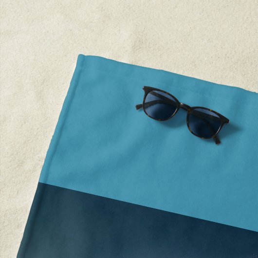 Shark Bump and Bite Strandtuch (Beispiel)