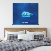Shark-Image für Stretched Canvas Print Leinwanddruck (Insitu (Schlafzimmer))