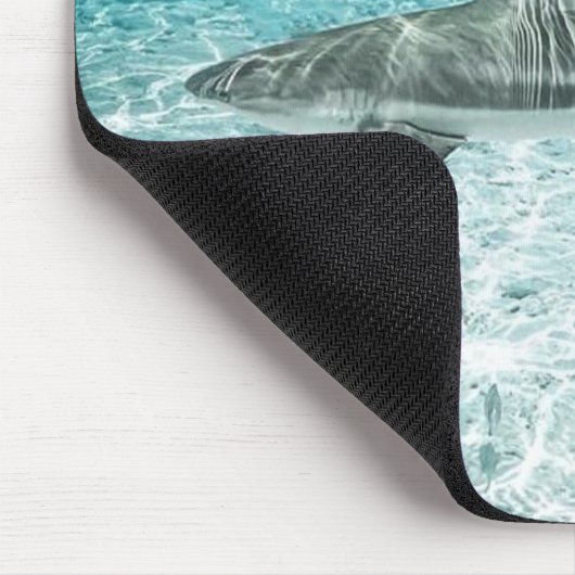 Shark in the Waters Mousepad (Ecke)
