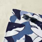 Shark Pattern – Blue Ocean Design Strandtuch (Beispiel)