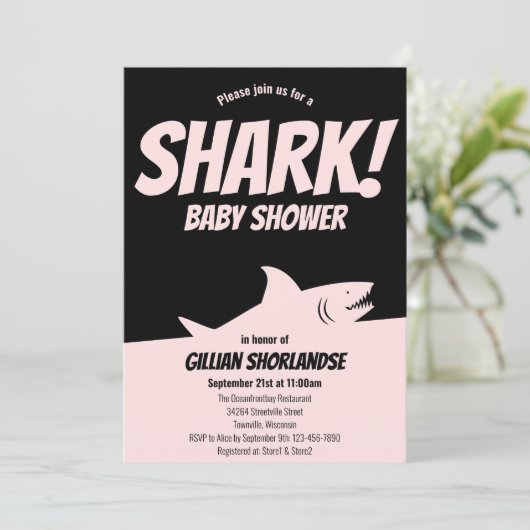 Shark Pink Baby Dusche Einladung (Stehend Vorderseite)
