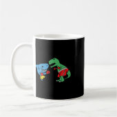 Shark Punching T-rex Dinosaur Funny Fighting Boxin Kaffeetasse (Links)